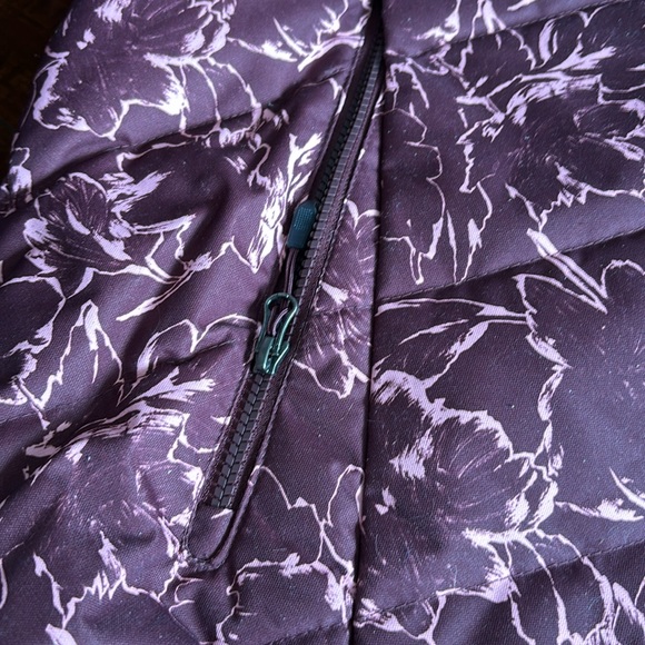 Columbia winter ski/snowboard jacket - Picture 2 of 7